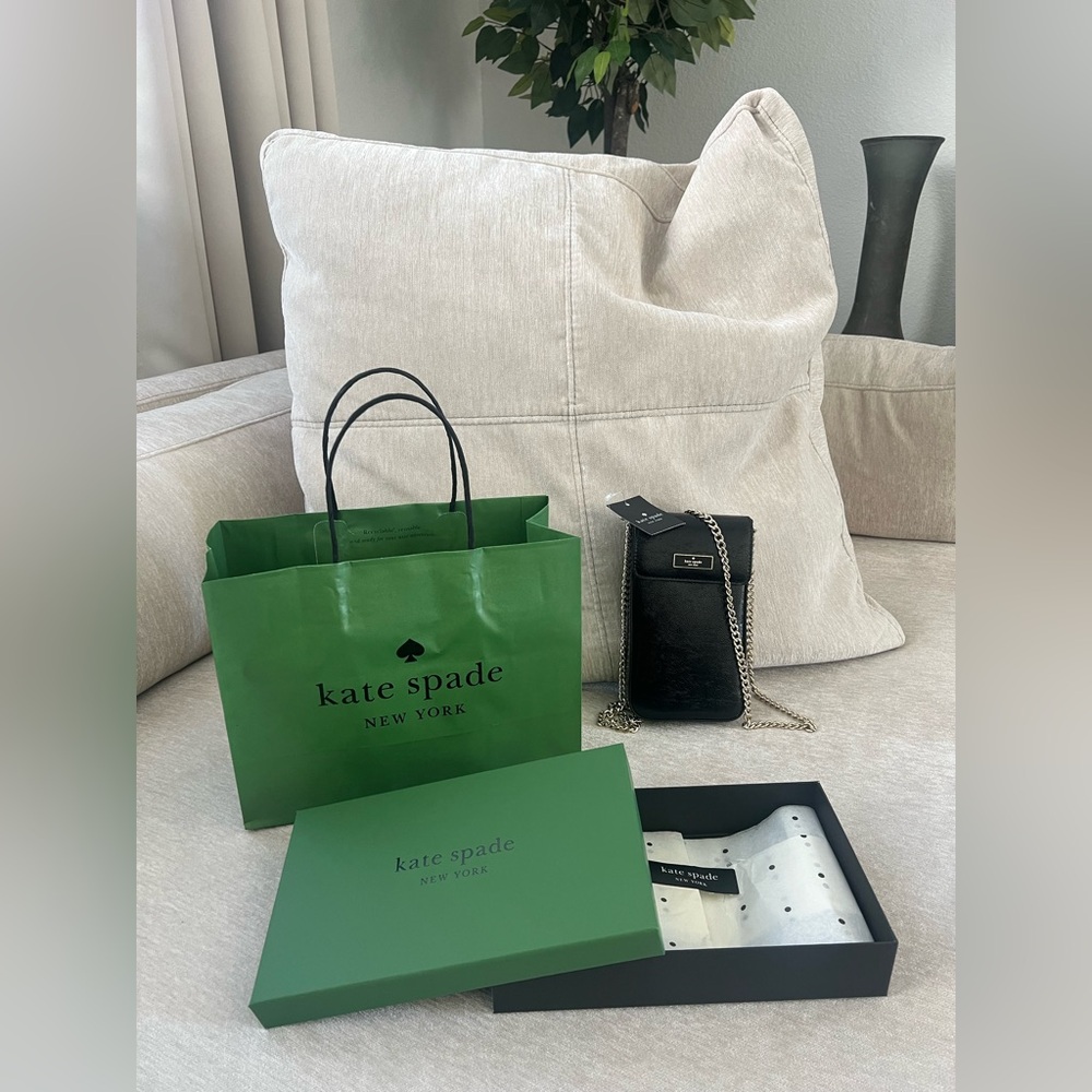 Kate Spade cross body brand NEW! Gift ready